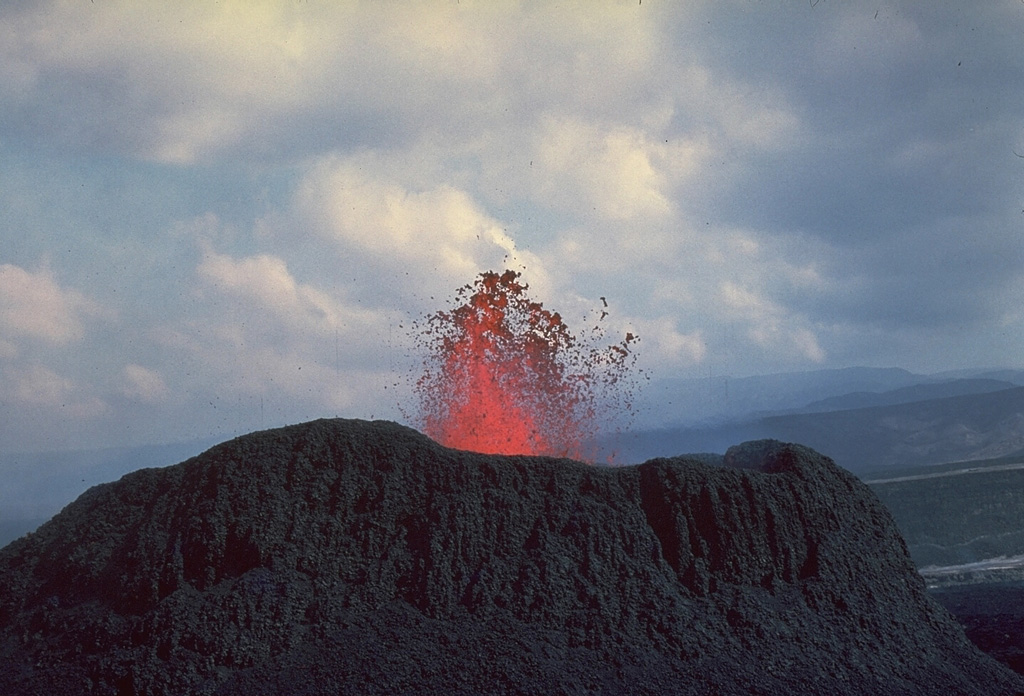 Volcano photo slideshow