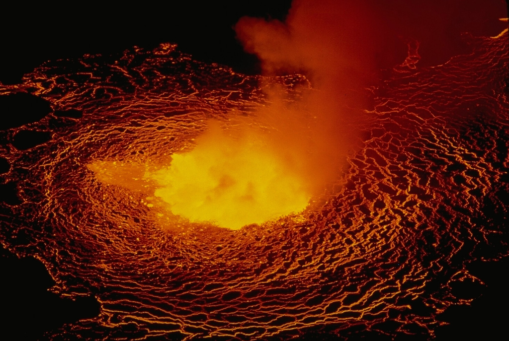 Volcano photo slideshow