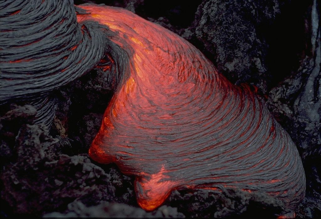 Volcano photo slideshow