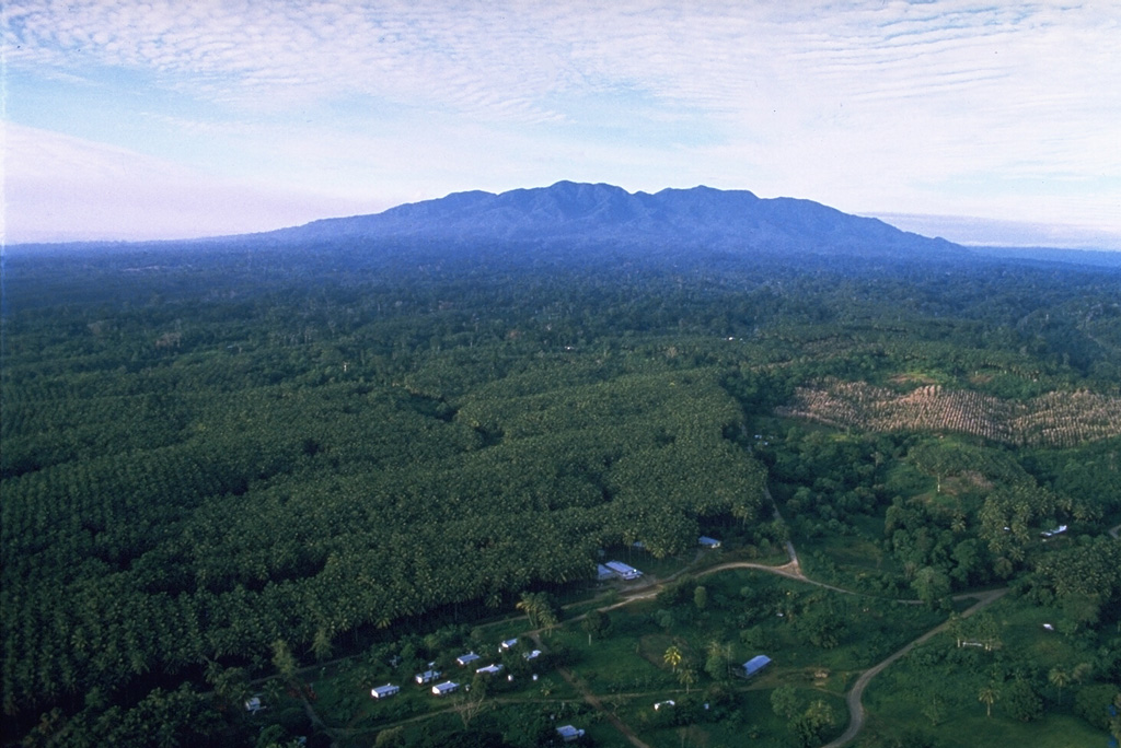 Volcano photo slideshow