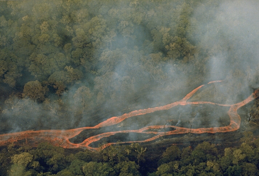 Volcano photo slideshow