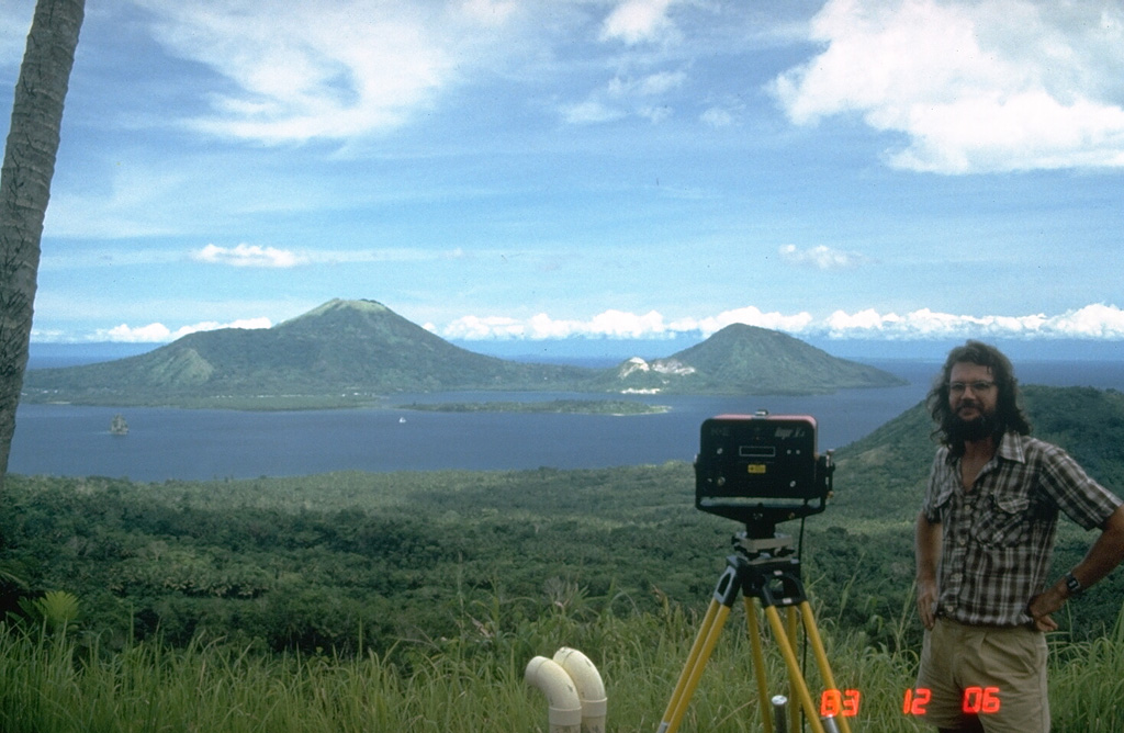 Volcano photo slideshow