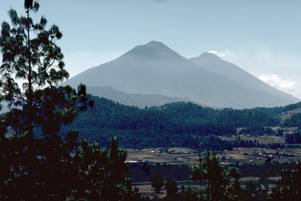 Volcano photo slideshow