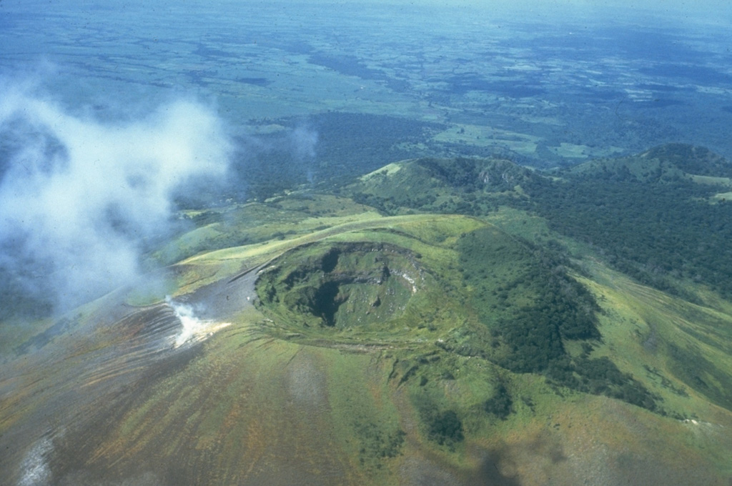 Volcano photo slideshow