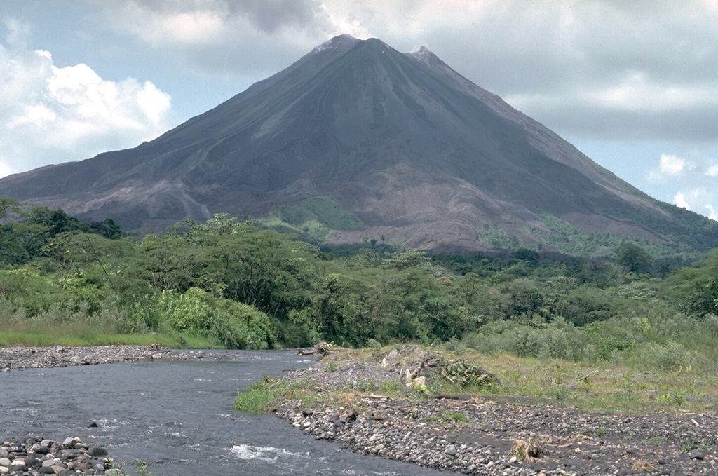 Volcano photo slideshow