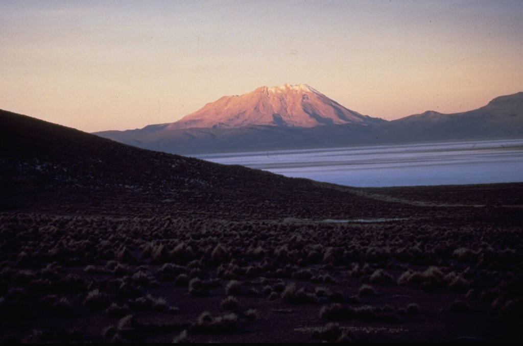 Volcano photo slideshow