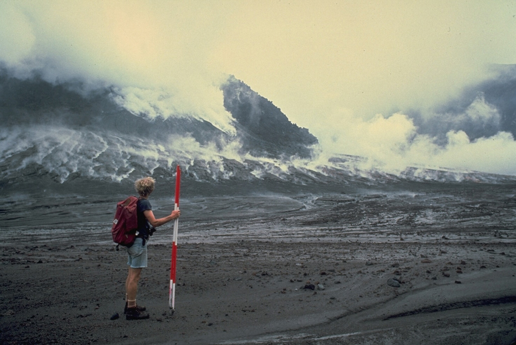 Volcano photo slideshow