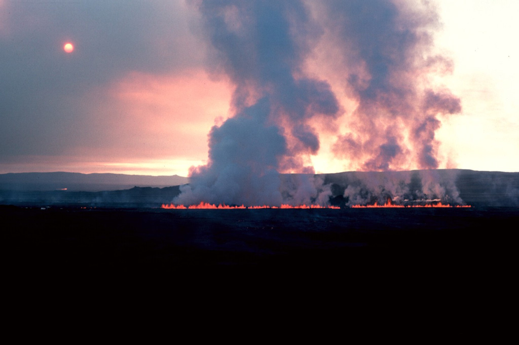 Volcano photo slideshow