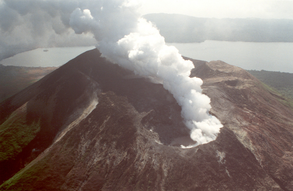 Volcano photo slideshow