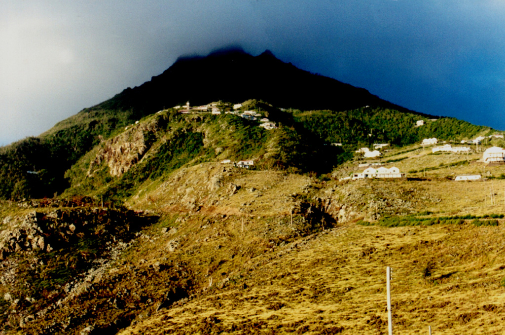 Volcano photo slideshow