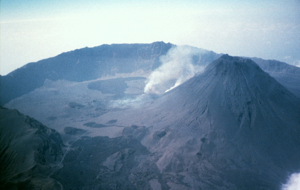 Volcano photo slideshow