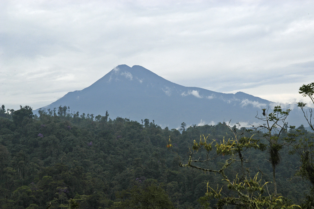 Volcano photo slideshow