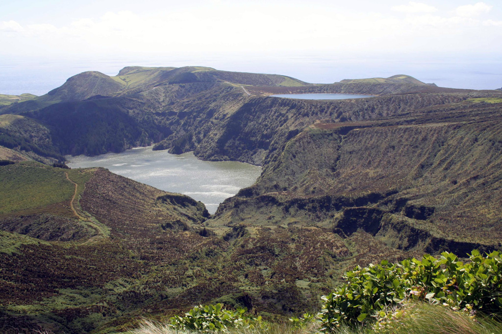 Volcano photo slideshow