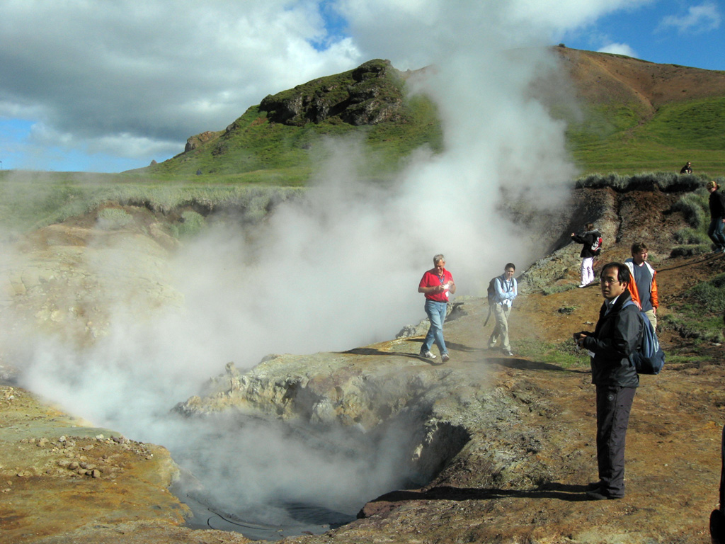 Volcano photo slideshow